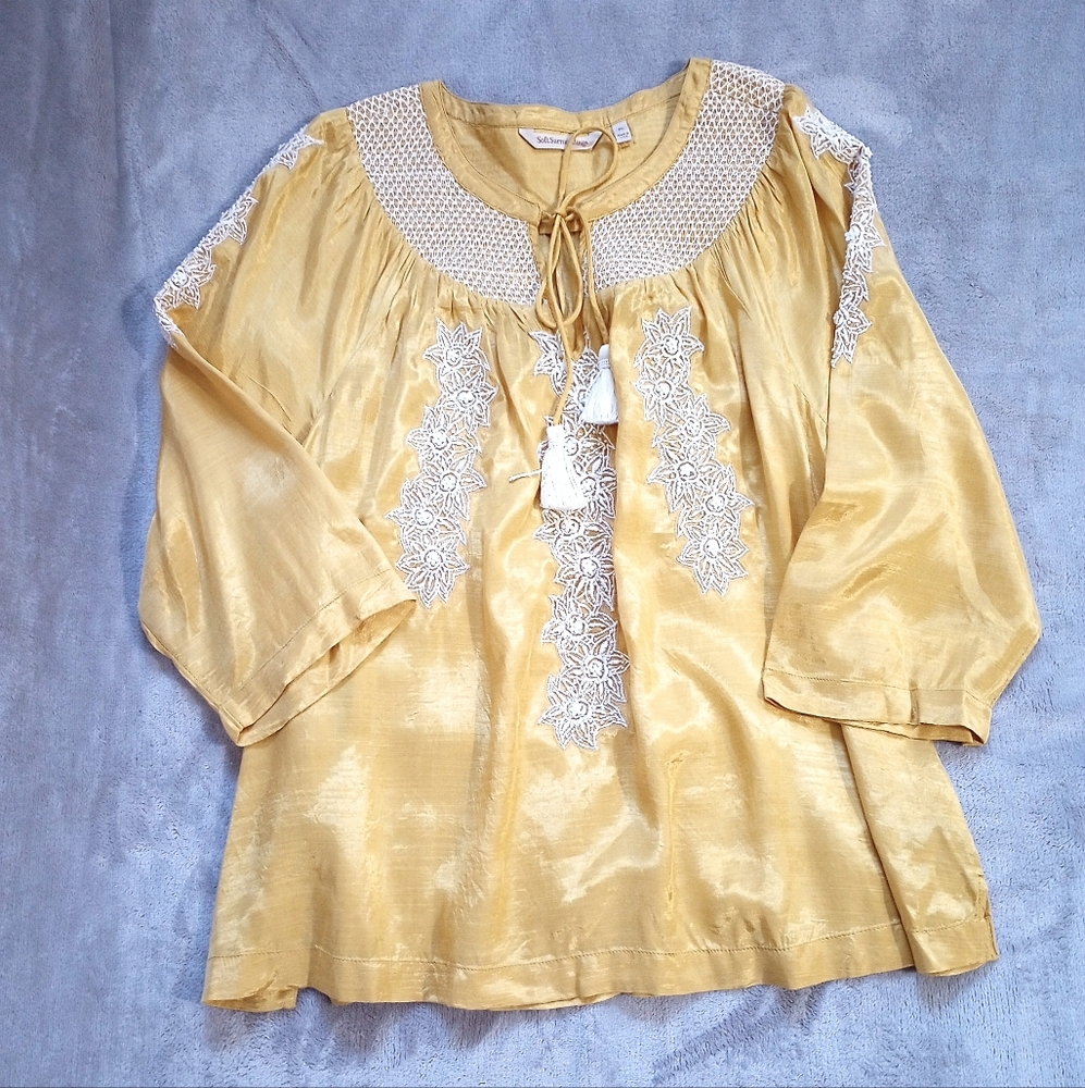 Soft Surroundings Petite Gold Embroidered Beaded Top LP Large